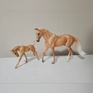 Breyer Palomino Quarter Horse and Foal Breyer Classics